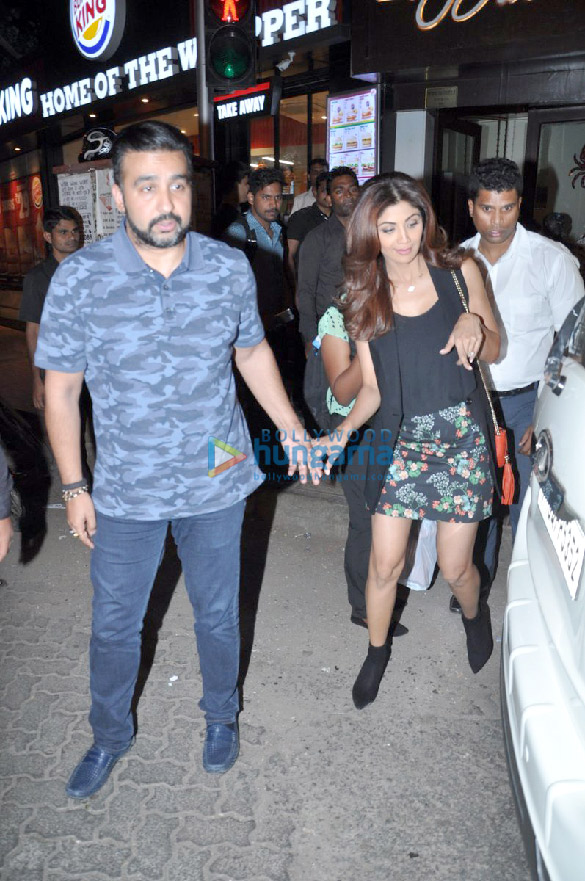 shilpa shetty and raj kundra snapped post dinner at bastian 5