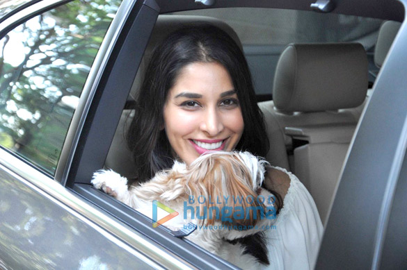 sophie snapped shopping in bandra 6