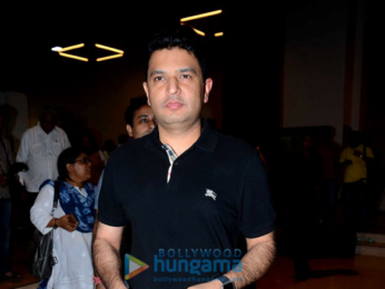 Suniel Shetty's father prayer meet in Worli