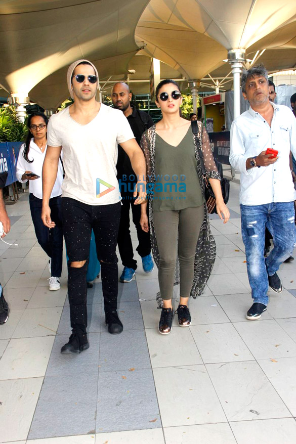 Varun Dhawan, Alia Bhatt, Kangna Ranaut and Karan Johar snapped at the airport Varun Dhawan, Alia Bhatt, Kangna Ranaut and Karan Johar snapped at the airport