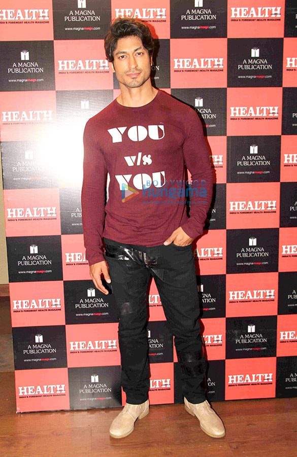 vidyut jammwal unveils the latest issue of health nutrition 3