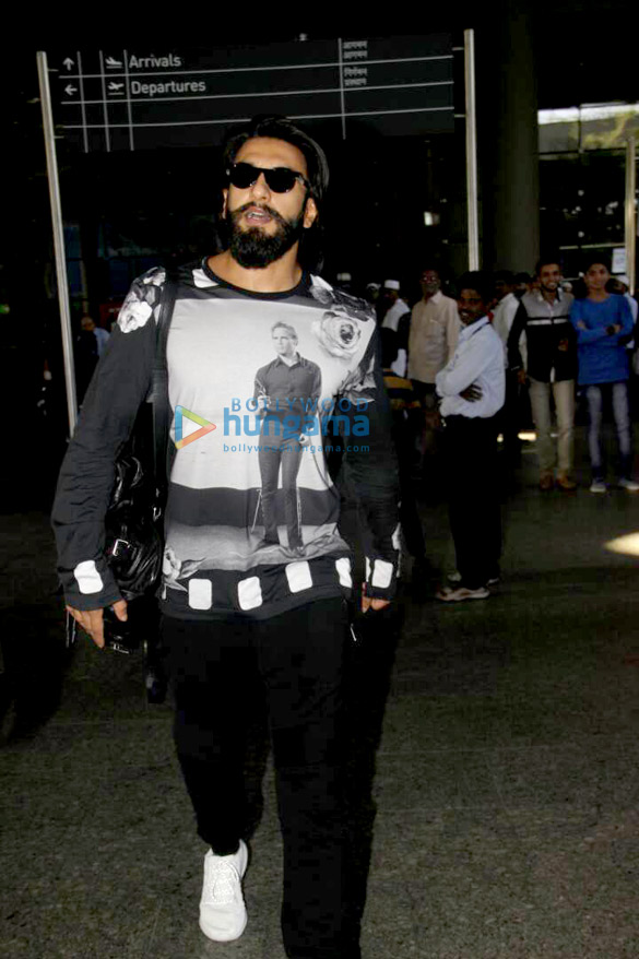 aamir khan ranveer singh ajay devgn soha ali khan and kunal khemu snapped at the airport 2