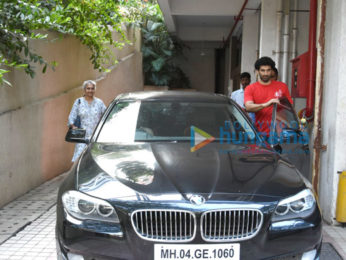 Aditya Roy Kapoor snapped playing cricket with kids in Bandra