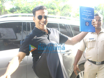 Akshay Kumar launches the insurance scheme for movie stunt men