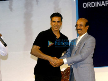 Akshay Kumar launches the insurance scheme for movie stunt men