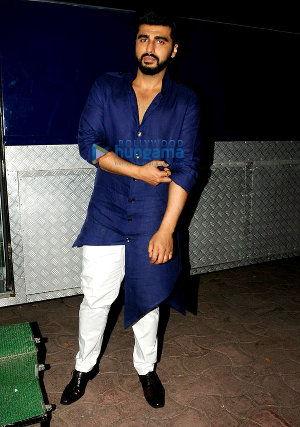 arjun kapoor and shraddha promote half girlfriend on star plus serial sets 1