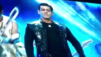 Watch: Crowd goes crazy when Salman Khan dances on ‘O O Jaane Jaana’ on Da-Bangg Tour