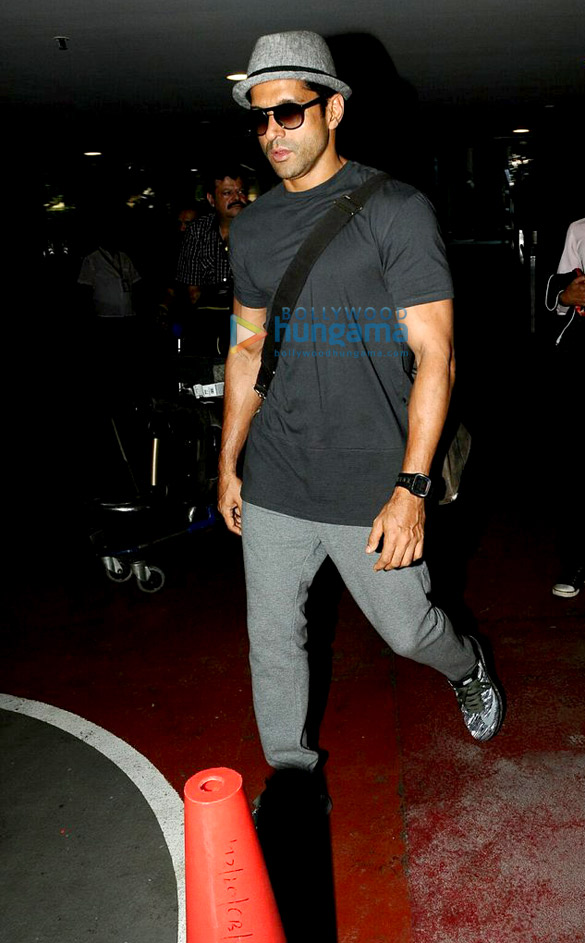 Farhan Akhtar snapped at the airport Farhan Akhtar snapped at the airport