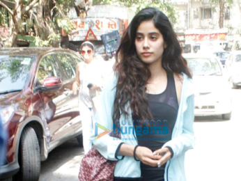 Jhanvi Kapoor snapped post lunch at Sequel Bistro