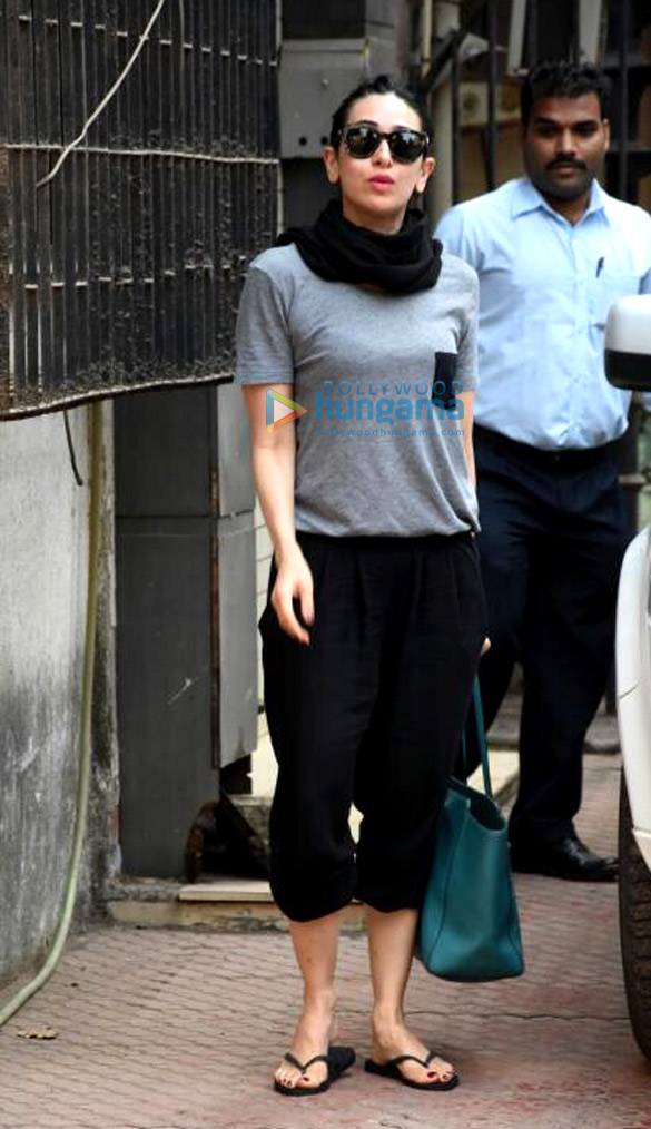 kangana ranaut karisma kapoor snapped in bandra 2