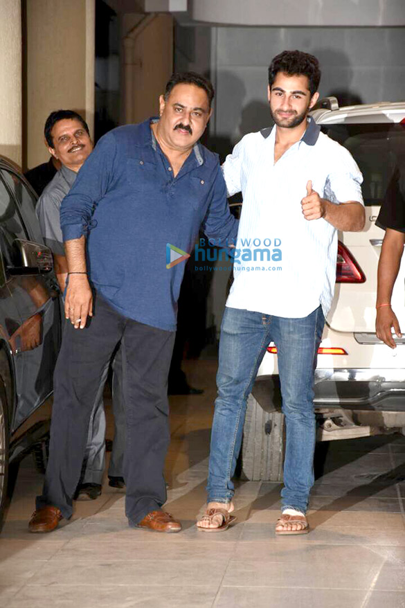 kapoor khandaan graces babitas birthday 9