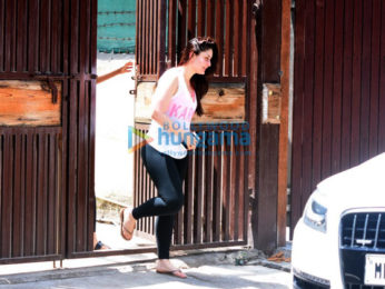 Kareena Kapoor Khan & Amrita Arora snapped post Yoga session in Bandra