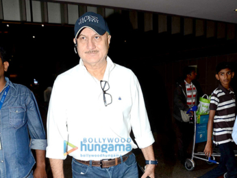 Parineeti Chopra, Elli Avram, Huma Qureshi & Sonakshi Sinha snapped at the airport