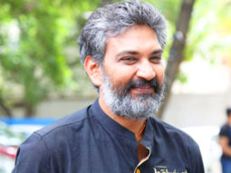 SS Rajamouli gifts Prabhas the Bahubali armour