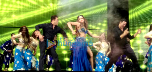 salman khan bipasha basu akshay kumar grace the finale dabangg tour hungama in hong kong 2