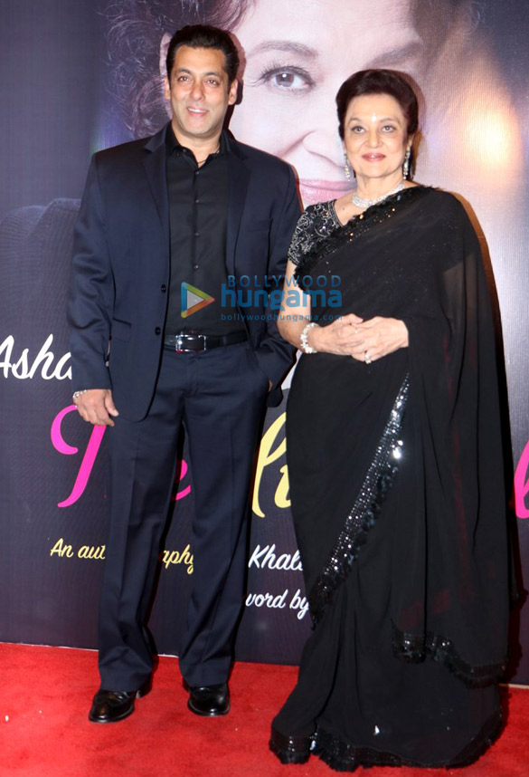Salman Khan, Dharmendra & Jeetendra grace the launch of Asha Parekh’s book ‘The Hit Girl’