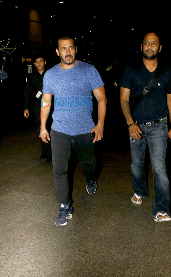 Salman Khan and family arrives back from Maldives post celebrating Ahil’s first birthday