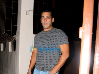 Salman Khan snapped with Kabir Khan post Tubelight dubbing in Bandra