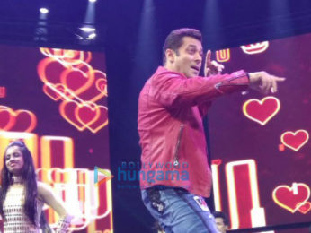 Salman Khan & team perform at Da-bangg Tour Concert in Melbourne