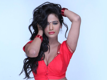 “Shah Rukh Khan! There Is So Much To Learn From Him”: Poonam Pandey “Shah Rukh Khan! There Is So Much To Learn From Him”: Poonam Pandey