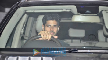 Sidharth Malhotra and other celebs visit Karan Johar’s house