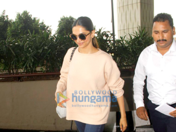 Sonam Kapoor, Deepika Padukone, Neha Dhupia and Kanika Kapoor snapped at the airport