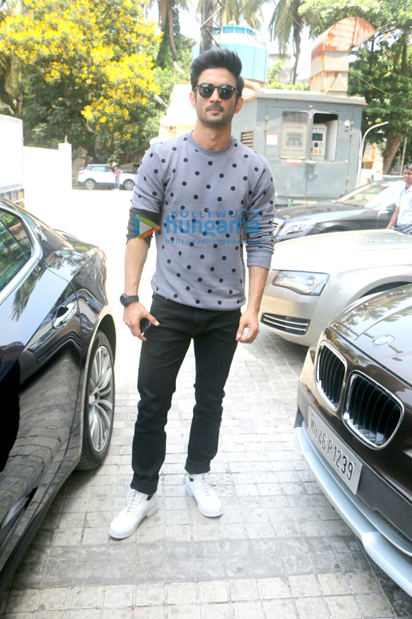 sushant singh rajput kriti sanon grace the trailer launch of raabta 100