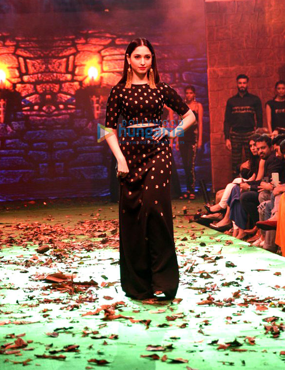 Tamannaah Bhatia walks for Saurabh Kant and Crocs at Bahubali Fashion Show Tamannaah Bhatia walks for Saurabh Kant and Crocs at Bahubali Fashion Show