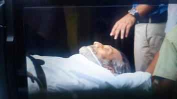 Bereaved: Veteran actor Vinod Khanna embarks on his final journey