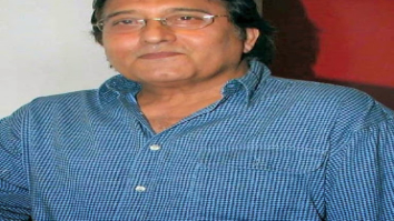 Watch Rare Footage Of Vinod Khanna Forcing Imran Khan To Dance