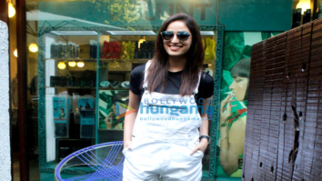 Yami Gautam snapped post salon session at B’Blunt