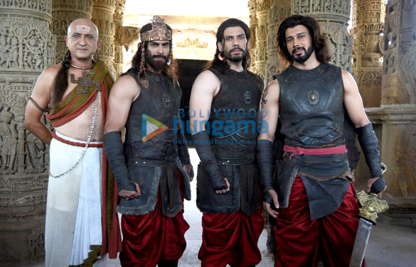 Launch of ‘Star Plus Aarambh’ in Ahmedabad Launch of ‘Star Plus Aarambh’ in Ahmedabad