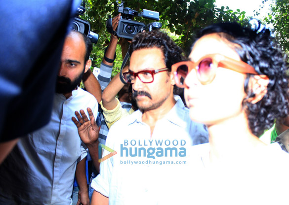 Aamir Khan, Kiran Rao, Kajol and others attend Reema Lagoo’s funeral Aamir Khan, Kiran Rao, Kajol and others attend Reema Lagoo’s funeral