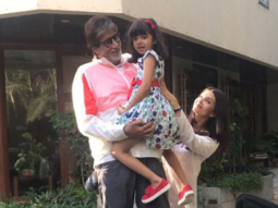 Check out: Aaradhya Bachchan joins her grandpa Amitabh Bachchan to greet fans
