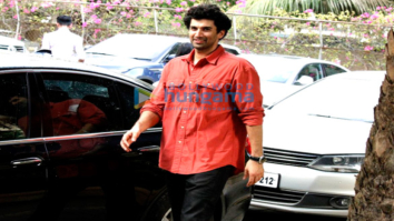 Aditya Roy Kapoor snapped post inspecting work at his new house in Bandra