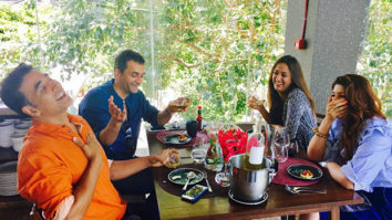 Akshay Kumar and Twinkle Khanna went on a double date with friends Gayatri Joshi and Vikas Oberoi and had a blast