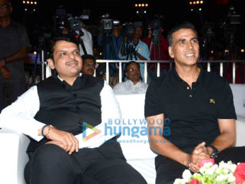 Akshay Kumar graces the Transform Maharashtra initiative launch by Devendra Fadnavis