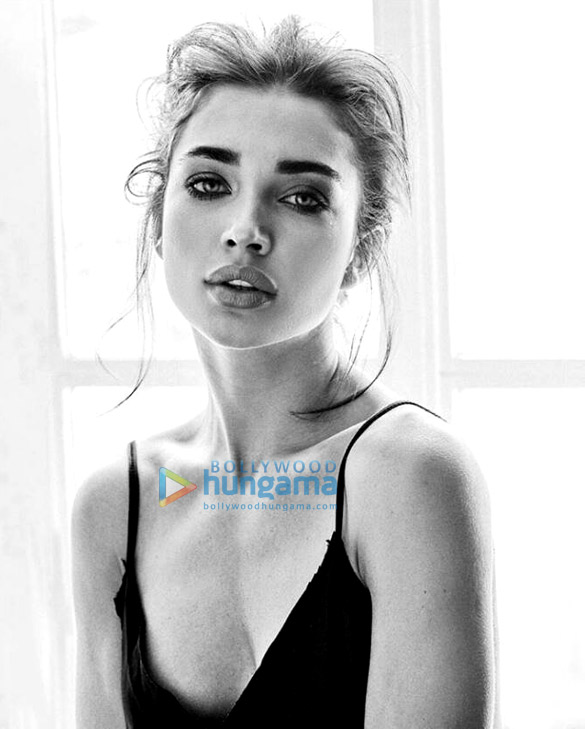 amy jackson 328 2