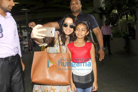 arjun and shraddha snapped returning from ahmedabad post half giirlfriend promotions 5
