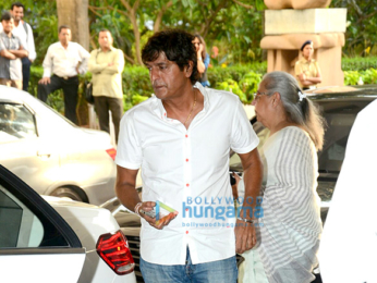 Celebs attend the prayer meet in memory of the late actor Vinod Khanna