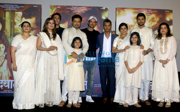 Hrithik Roshan unveils the first look of Vikram Phadnis’s Marathi movie ‘Hrudayantar’ Hrithik Roshan unveils the first look of Vikram Phadnis’s Marathi movie ‘Hrudayantar’