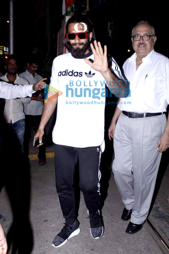 injured ranveer singh snapped post getting treatment at lilavati hospital in mumbai 1