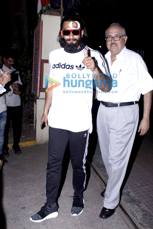 injured ranveer singh snapped post getting treatment at lilavati hospital in mumbai 2