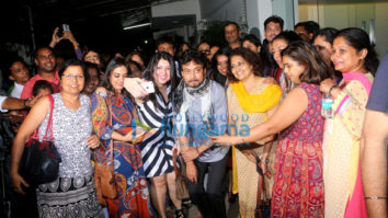 Irrfan Khan hosts a screening of ‘Hindi Medium’ for school teachers