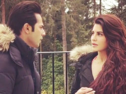 Jacqueline Fernandez Sings Oonchi Hai Building In Justin Bieber’s Style Making Varun Dhawan Furious On Sets Of Judwaa 2