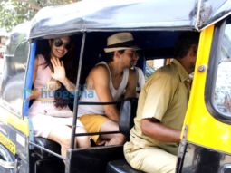 Jacqueline Fernandez hitches a rickshaw ride home with friends in Bandra