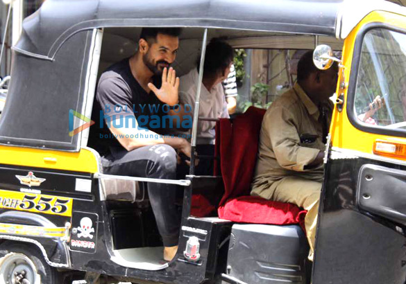 john abraham snapped taking a rickshaw ride after a salon session at mad o wot 5