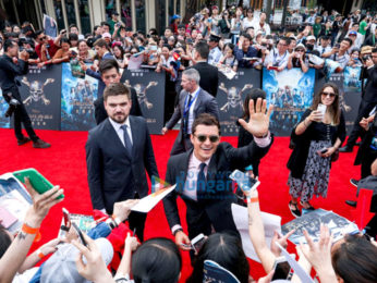Johnny Depp dazzles fans at 'Pirates of the Caribbean' premiere in Shanghai Disneyland