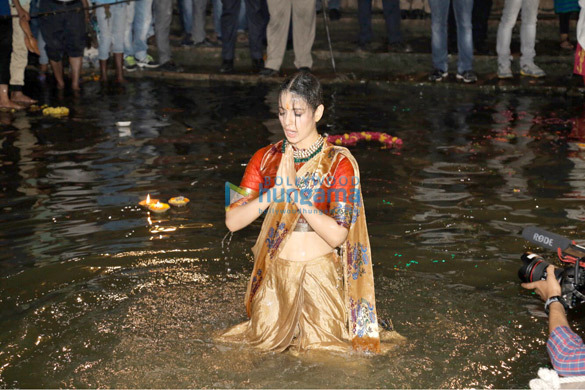 Kangna Ranaut launches a 20 feet tall emblem logo poster of the film ‘Manikarnika – The Queen Of Jhansi’ Kangna Ranaut launches a 20 feet tall emblem logo poster of the film ‘Manikarnika – The Queen Of Jhansi’