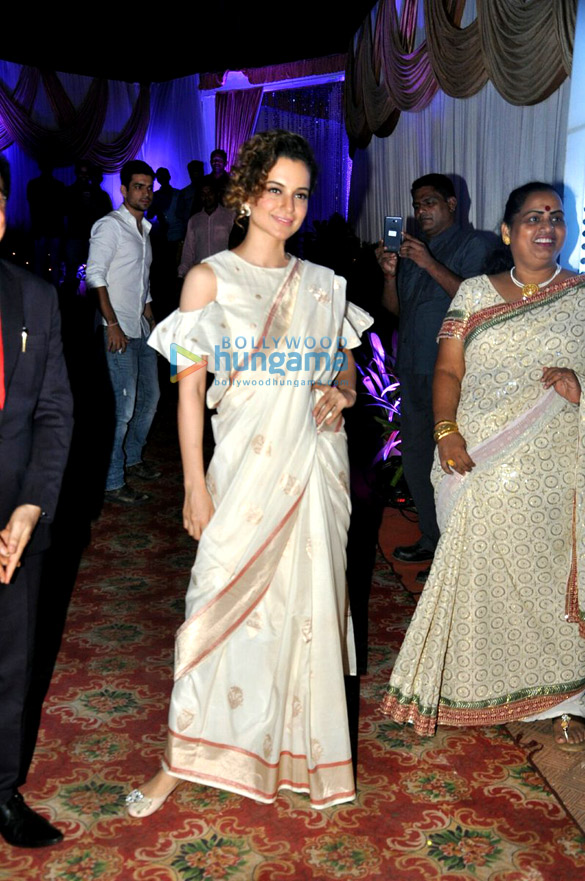 kangna snapped at a friends wedding in juhu 1